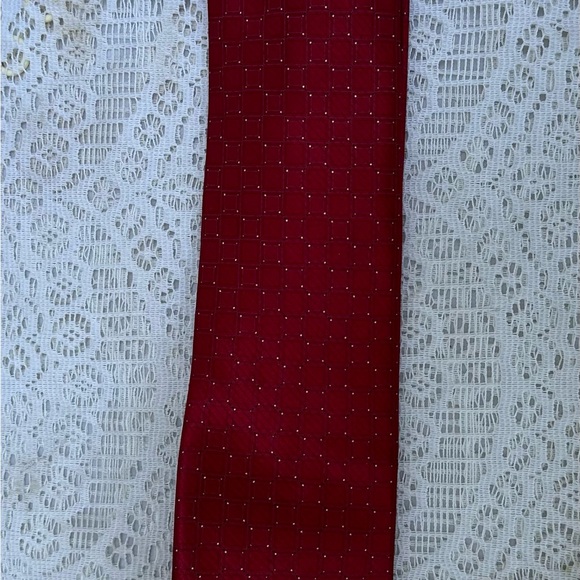 DKNY Red Silk Tie - Picture 2 of 10